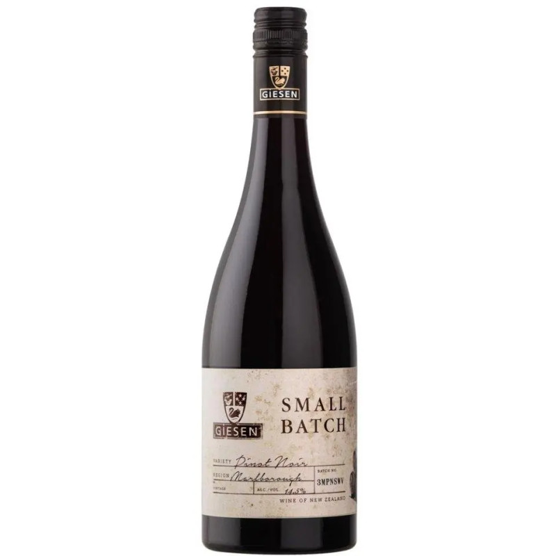 Giesen Small Batch Pinot Noir 750ml