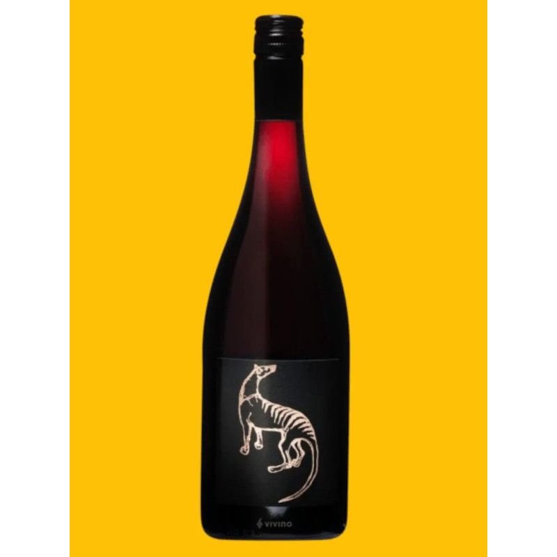 Small Island Black Label Pinot Noir 2025