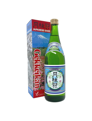 Gekkeikan Junmai Sake 720mL