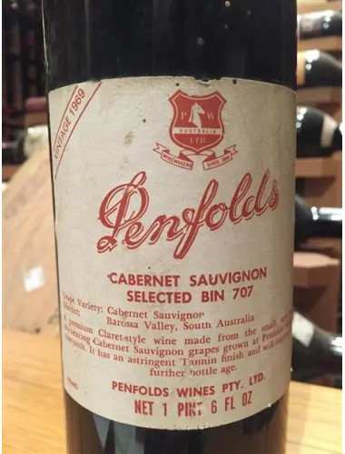 Penfolds Bin 707 Cabernet Sauvignon 1969 presentation box, re-corked by Peter Gago in 2022