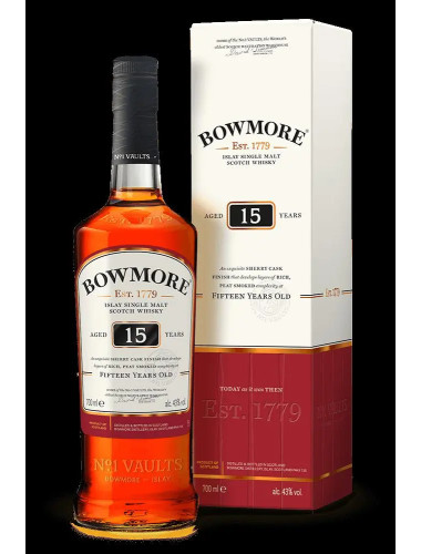 Bowmore 15 Year Old Islay Single Malt Scotch Whisky