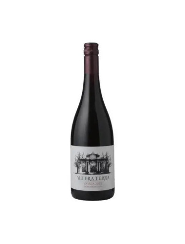 Altera Terra Corda Pinot Noir Shiraz 2023